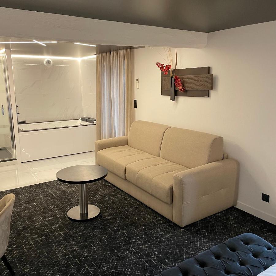 Le Sainte Jeanne Otel Cormeilles-en-Vexin Dış mekan fotoğraf